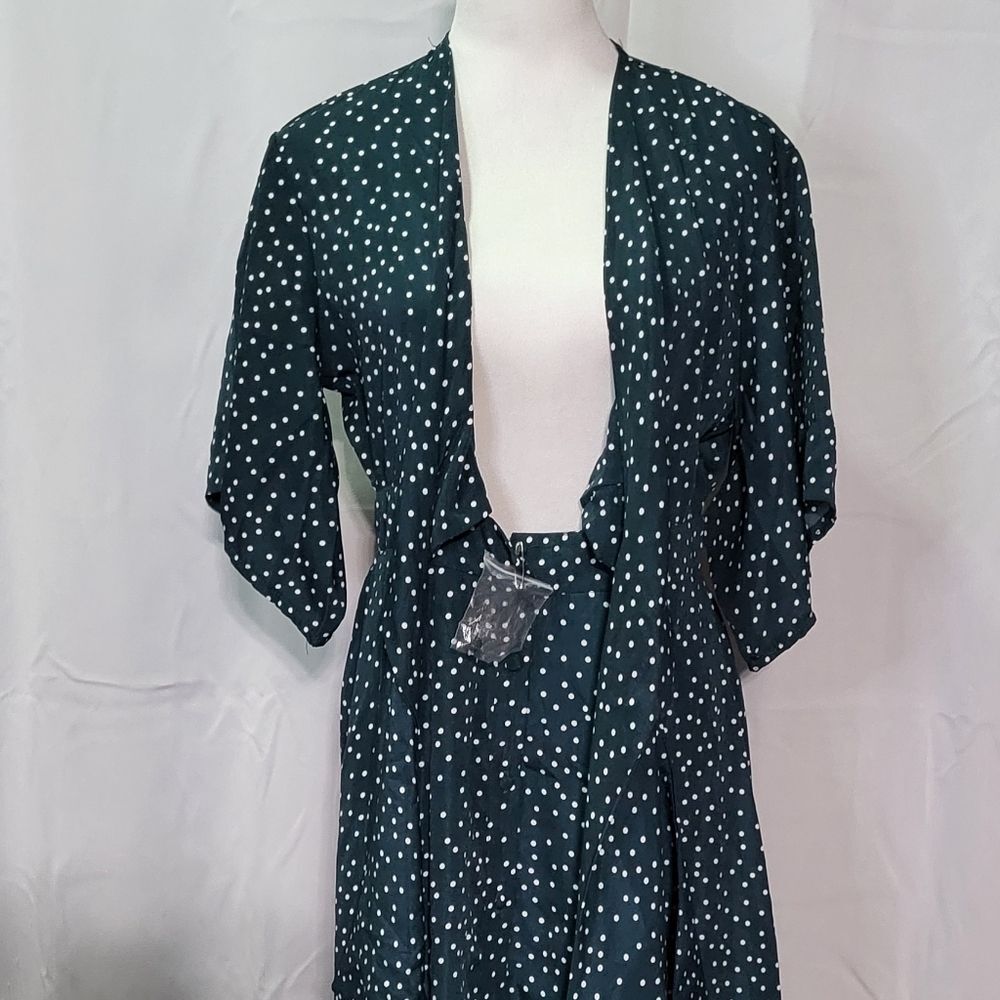 Eleter Women's NWOT Green Polka Dot Tie-Front Short Sleeve Midi Dress Sz Medium - Picture 6 of 13